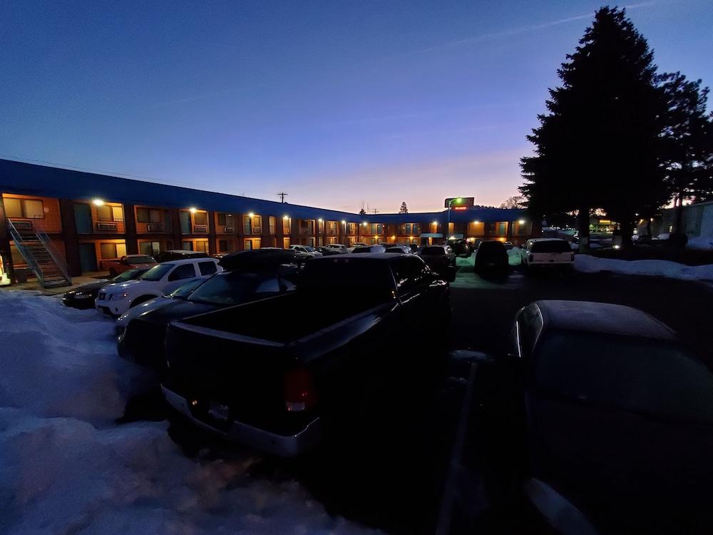 Motel West Bend Εξωτερικό φωτογραφία