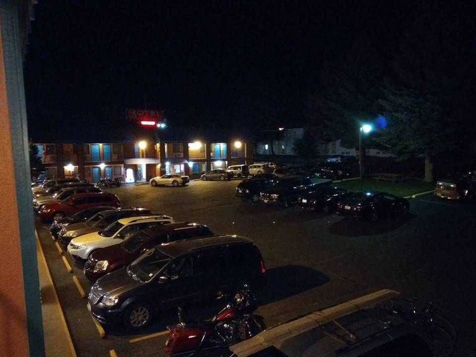 Motel West Bend Εξωτερικό φωτογραφία