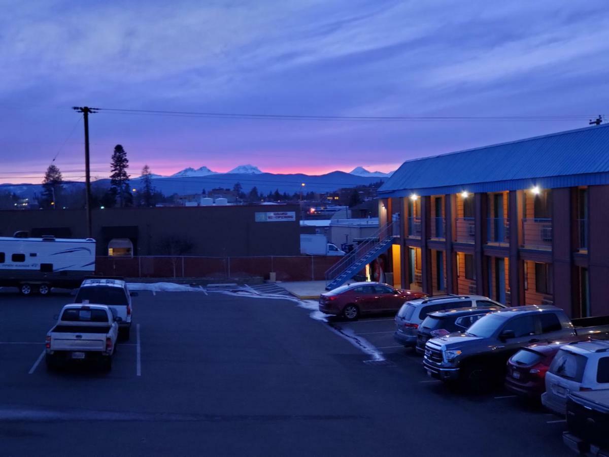 Motel West Bend Εξωτερικό φωτογραφία