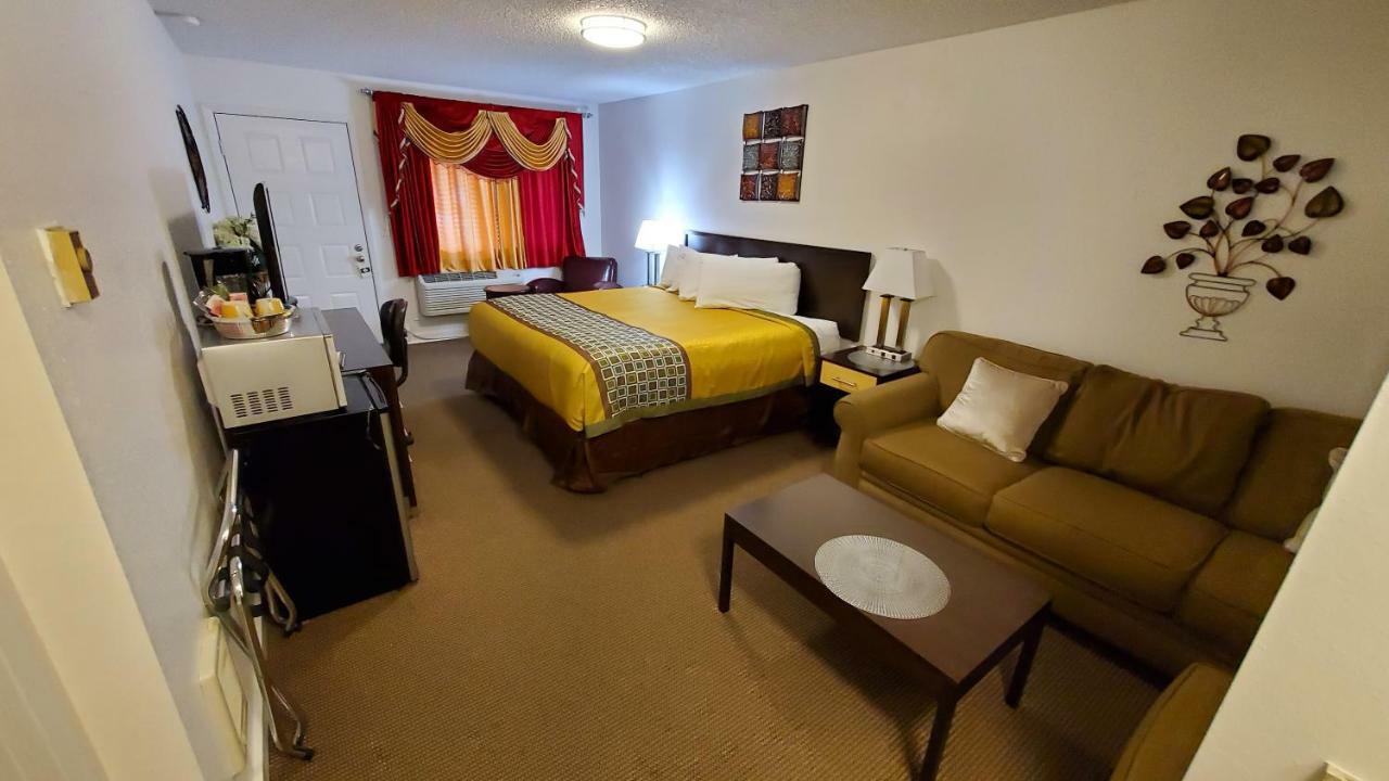 Motel West Bend Εξωτερικό φωτογραφία