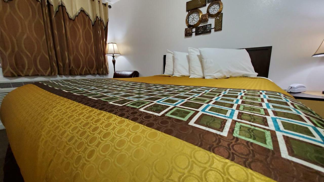 Motel West Bend Εξωτερικό φωτογραφία