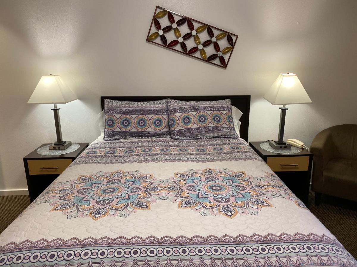 Motel West Bend Εξωτερικό φωτογραφία