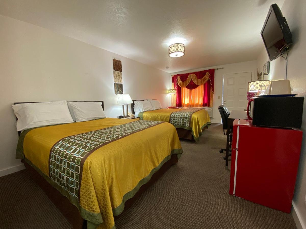 Motel West Bend Εξωτερικό φωτογραφία