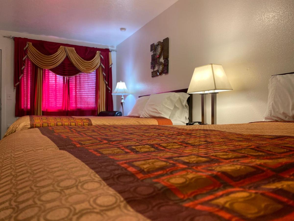 Motel West Bend Εξωτερικό φωτογραφία